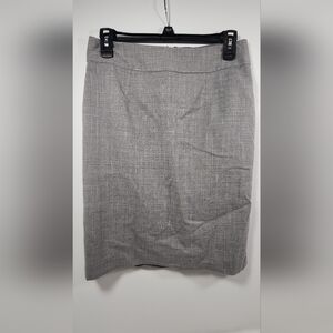 Banana Republic Women's Knee High Skirt Size 2 Gray Thatch 70% Wool